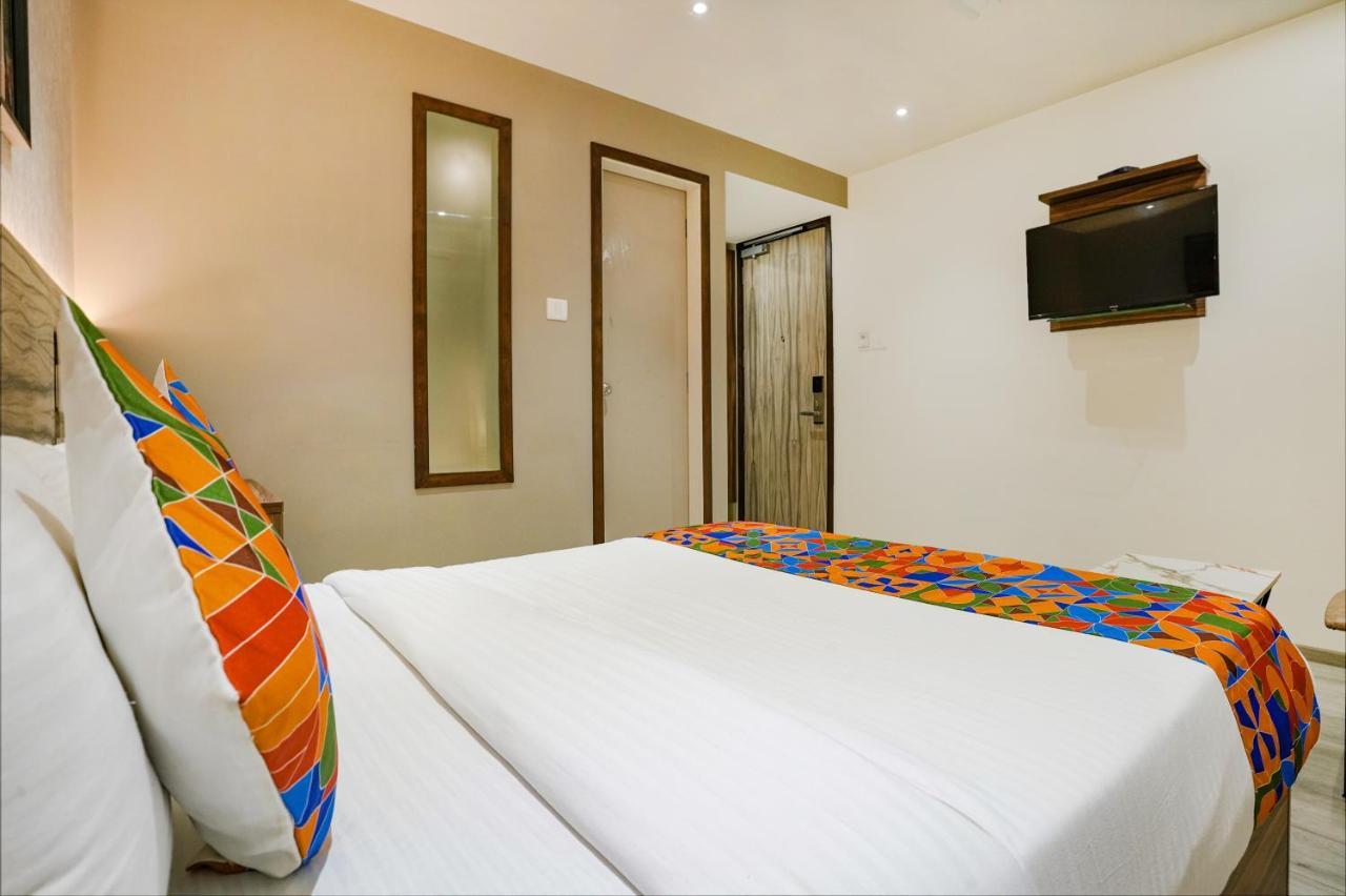 Hotel Fabexpress The Dream Residency - Nr Mumbai International Airport Esterno foto